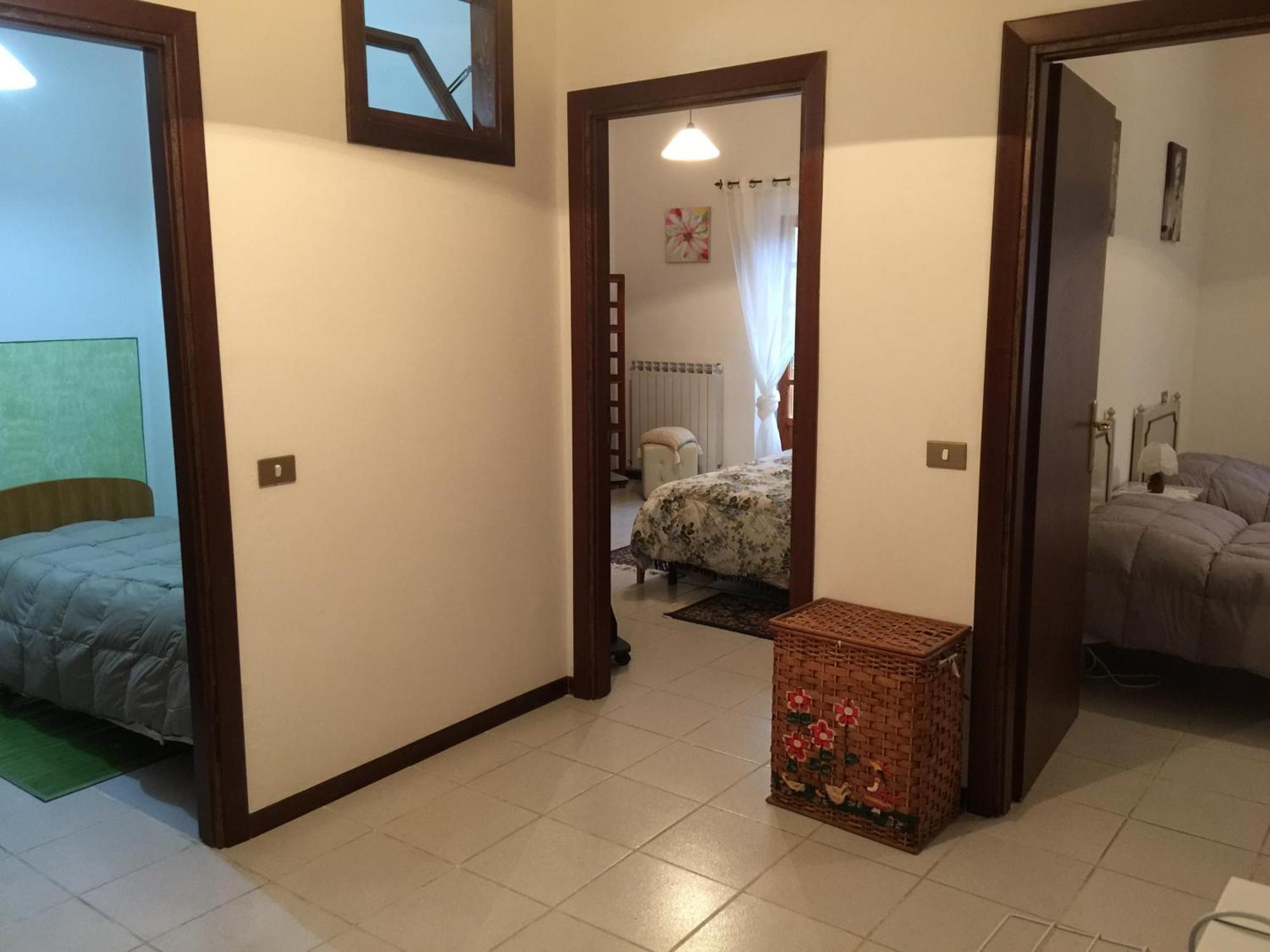 Aparthotel Il Porto Tuoro sul Trasimeno Pokoj fotografie