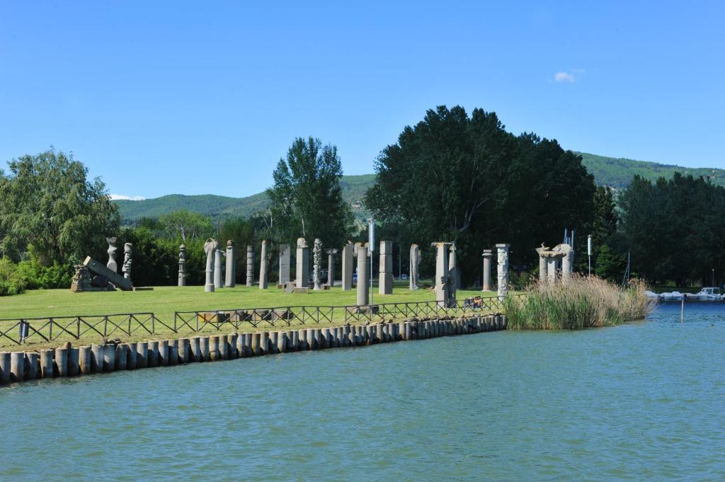 Aparthotel Il Porto Tuoro sul Trasimeno Exteriér fotografie